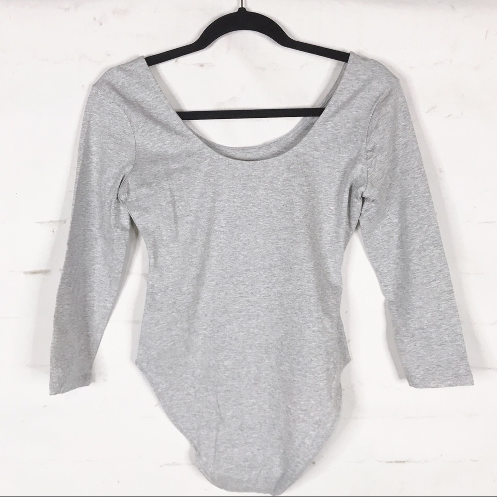 π Zenana Outfitters 3/4 SLEEVE SCOOP BODYSUIT - Picture 2 of 6